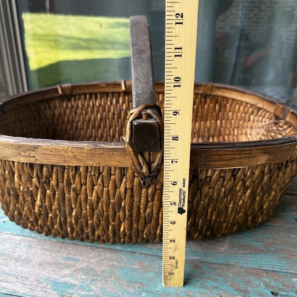 VTG Antique Asian Willow Basket 18x13x12 Inch Wood Handle Large‎ Hand Woven